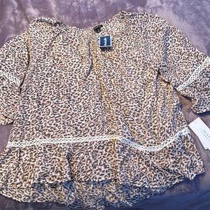 Zac & Rachel 1X NWT cheetah print shirt